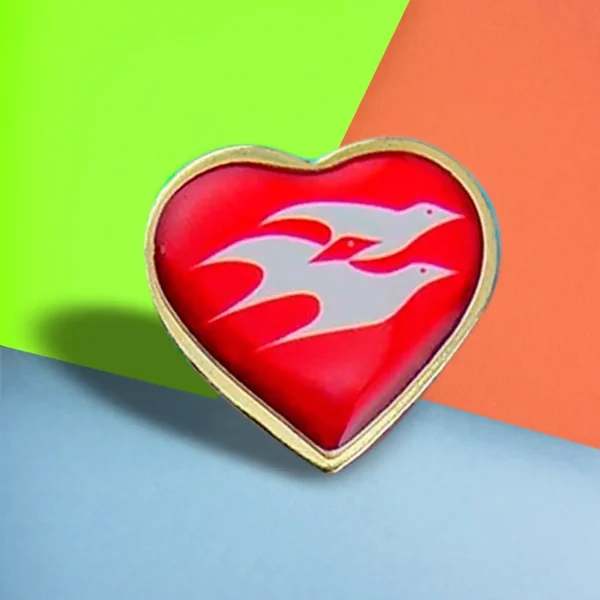 Pin Metálico Corazón - Imagen 4