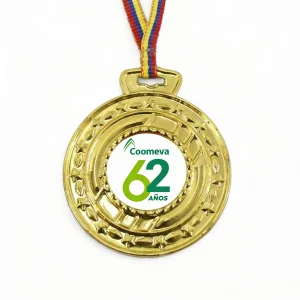 medalla-clasica-tipo-1-personalizada-en-metal-dorado-para-premiaciones-deportivas-y-eventos-en-colombia