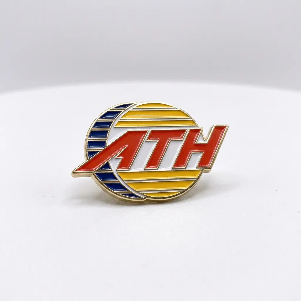 pines-metalicos-personalizados-con-logo-corporativo-y-acabados-premium-para-empresas-e-instituciones